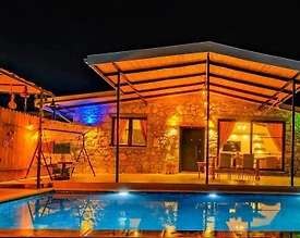 Muğla Fethiye'de Yemyeşil Doğada, Özel Havuzlu, Modern Villa  - 3