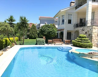 Kuşadası Karaova'da Denize Yakın Konumda, Özel Havuzlu, Lüks Villa - 2