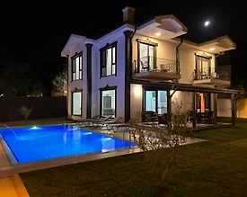 Sakarya Sapanca'da Geniş Bahçeli, Özel Havuzlu, Lüks Villa - 3