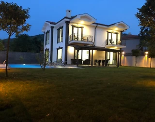 Sakarya Sapanca'da Geniş Bahçeli, Özel Havuzlu, Lüks Villa - 5