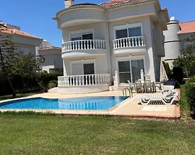 Serik Kadriye'de Site İçerisinde, Özel Havuzlu, 8 Kişilik Villa - 2