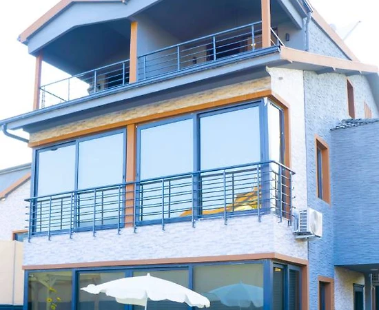 Fethiye Çamköy'de Geniş Ailelere Uygun, Özel Havuzlu, Kiralık Villa - 1