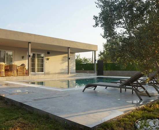 Muğla Seydikemer'de Muhteşem Doğa İçerisinde, 6 Kişilik, Modern Villa - 1