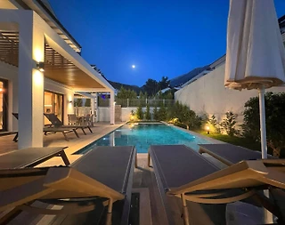 Fethiye Ölüdeniz'de Geniş Ailelere Uygun, Özel Havuzlu, Estetik Villa - 4