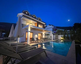 Fethiye Ölüdeniz'de Geniş Ailelere Uygun, Özel Havuzlu, Estetik Villa - 2