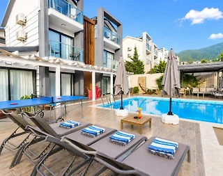 Fethiye Ölüdeniz'de Geniş Bahçeli, Özel Havuzlu, 4+1 Villa - 5