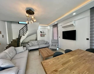 Fethiye Ölüdeniz'de Merkezi Konumda, Özel Havuzlu, Bahçeli Villa - 5