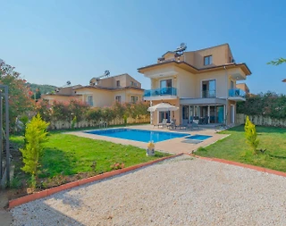 Fethiye Ölüdeniz'de Geniş Alanlı, Özel Havuzlu, 6 Kişilik Villa - 1