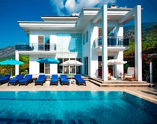 Fethiye Ölüdeniz'de Geniş Ailelere Uygun, Özel Havuzlu, Modern Villa - 3