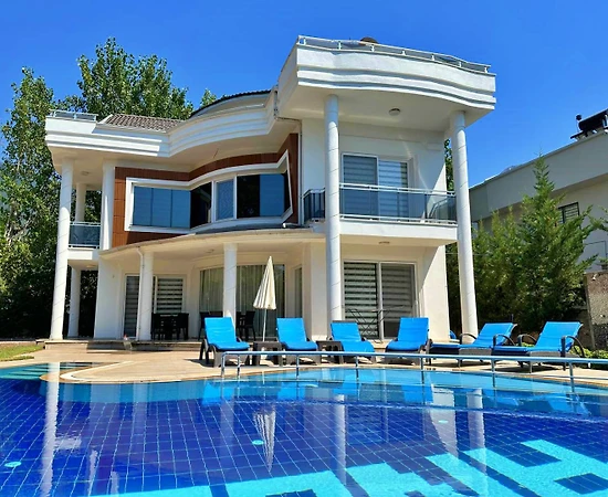 Fethiye Ölüdeniz'de Kalabalık Ailelere Uygun, Özel Havuzlu, Lüks Villa - 1