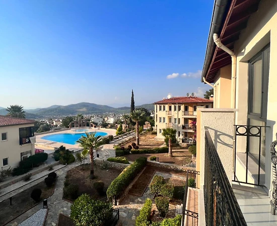 Fethiye Ölüdeniz'de Site İçerisinde, Ortak Havuzlu, Modern Daire - 1