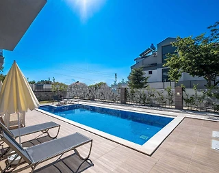 Fethiye Ölüdeniz'de Modern Tasarımlı, Özel Havuzlu, 9 Kişilik Villa - 4