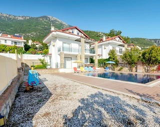 Fethiye Ölüdeniz'de Geniş Ailelere Uygun, Özel Havuzlu, Kiralık Villa - 4