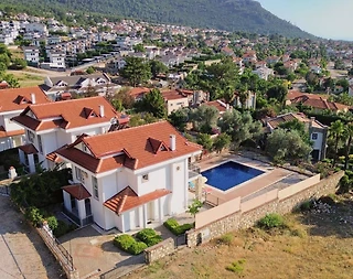 Fethiye Ölüdeniz'de Geniş Ailelere Uygun, Özel Havuzlu, Kiralık Villa - 3