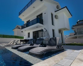 Fethiye Ölüdeniz'de Modern Tasarımlı, Özel Havuzlu, 3+1 Villa - 3