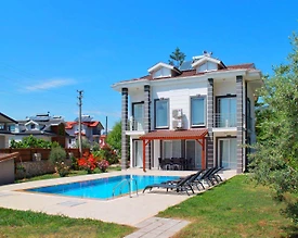 Fethiye Ölüdeniz'de Elverişli Konumda, Özel Havuzlu, Ferah Villa - 2