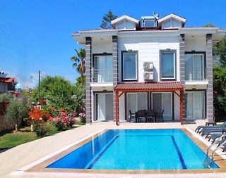 Fethiye Ölüdeniz'de Elverişli Konumda, Özel Havuzlu, Ferah Villa - 1