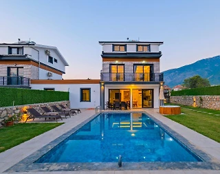 Fethiye Ölüdeniz'de Geniş Ailelere Uygun, Özel Havuzlu, Lüks Villa - 4