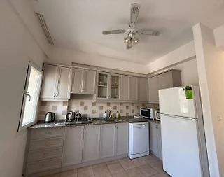 Fethiye Ölüdeniz'de Merkezi Konumda, Ortak Havuzlu, Geniş Villa - 4