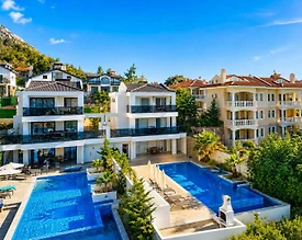 Fethiye Ölüdeniz’de Göz Alıcı Manzaralı, Özel Havuzlu, Beyaz Villa - 3