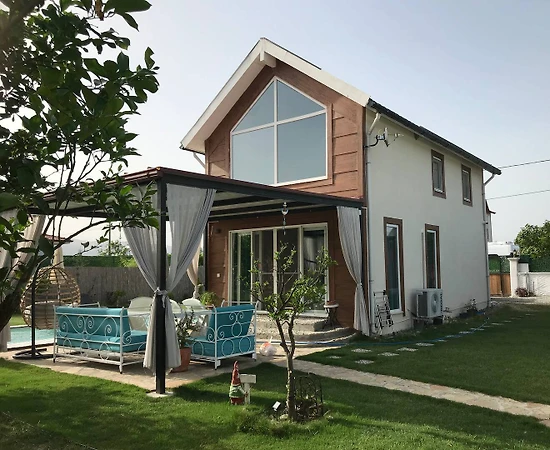 Ortaca Akıncı'da Yemyeşil Bahçeli, Özel Havuzlu, Lüks Villa - 1