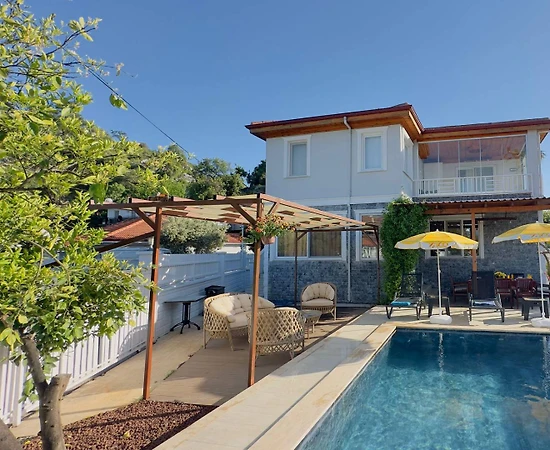 Ortaca Dalyan'da Doğa İle İç İçe, Özel Havuzlu, Merkezi Villa - 1