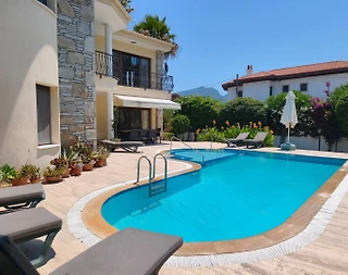 Ortaca Dalyan'da Geniş Alanlara Sahip, Özel Havuzlu, Konforlu Villa - 2