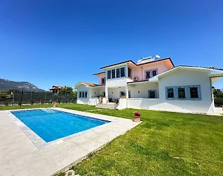 Ortaca Dalyan'da Geniş Bahçe İçerisinde, Özel Havuzlu, 4+1 Villa - 5