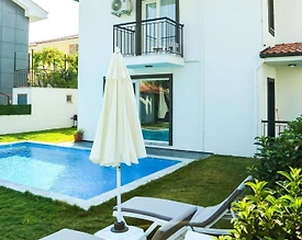 Ortaca Dalyan'da Geniş Bahçeli, Özel Havuzlu, Modern Tasarımlı Villa - 2