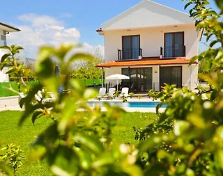Ortaca Dalyan'da Kalabalık Ailelere Uygun, Özel Havuzlu, Ferah Villa - 2