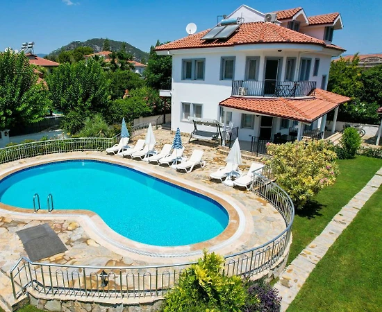 Ortaca Dalyan'da Kalabalık Ailelere Uygun, Özel Havuzlu, Kiralık Villa - 1