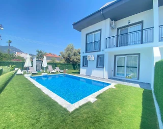 Ortaca Dalyan'da Merkeze Yakın Konumda, Özel Havuzlu, Şık Villa - 1