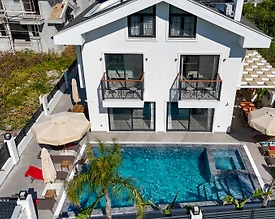 Ortaca Dalyan'da Merkeze Yakın, Özel Havuzlu, 12 Kişilik Villa - 3