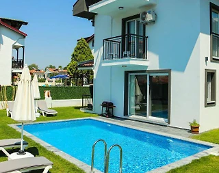 Ortaca Dalyan'da Merkezi Konumda, Özel Havuzlu, 7 Kişilik Villa - 1