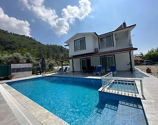 Ortaca Gökbel'de Geniş Alanlara Sahip, Özel Havuzlu, 5+1 Villa - 3