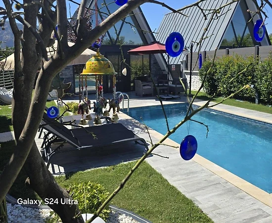 Ortaca Yeşilyurt'da Yemyeşil Bahçeli, Özel Havuzlu, 2+1 Bungalov - 1