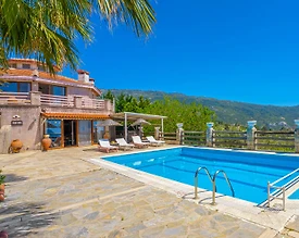 Kaş İslamlar'da Göz Alıcı Manzaralı, Özel Havuzlu, 3+1 Villa - 2