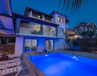 Fethiye Ölüdeniz'de Geniş Ailelere Uygun, Özel Havuzlu, Modern Villa - 3