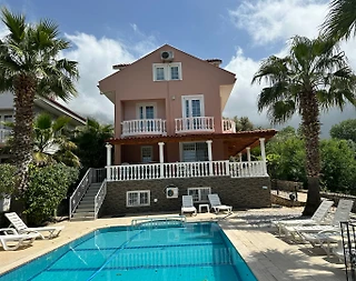 Fethiye Ölüdeniz'de Geniş Ailelere Uygun, Özel Havuzlu, Estetik Villa - 1