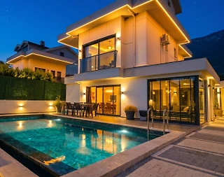 Fethiye Ölüdeniz'de Merkezi Konumda, Özel Havuzlu, Lüks Villa - 3