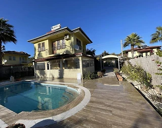 Fethiye Çiftlik'te Geniş Ailelere Uygun, Özel Havuzlu, Ferah Villa - 2