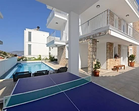 Kaş Kalkan'da Merkeze Yakın Konumda, Özel Havuzlu, Geniş Villa - 2
