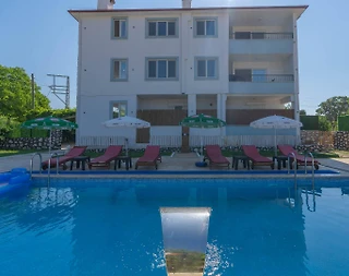 Kaş Sarılar'da Kalabalık Ailelere Uygun, Özel Havuzlu, Kiralık Villa - 1