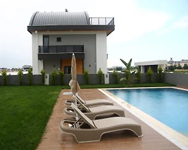 Serik Kadriye'de Merkezi Konumda, Özel Havuzlu, Jakuzili Villa - 2