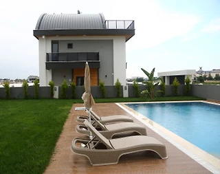 Serik Kadriye'de Merkezi Konumda, Özel Havuzlu, Jakuzili Villa - 2