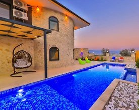 Muğla Seydikemer'de Taş Mimarili, Özel Havuzlu, Saunalı, Kiralık Villa - 3