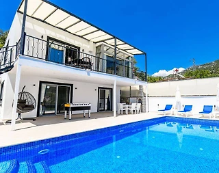 Kaş İslamlar'da Erişilebilir Konumda, Özel Havuzlu, Modern Villa - 1