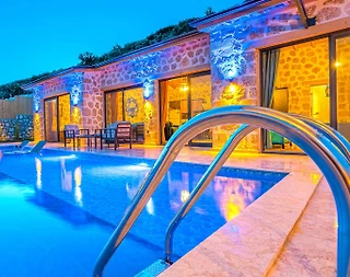 Kaş Sarıbelen'de Enfes Doğada, Özel Havuzlu, Konforlu Villa - 1