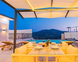 Kaş Bezirgan'da Konforlu Tasarımlı, Özel Havuzlu, 2+1 Villa - 3