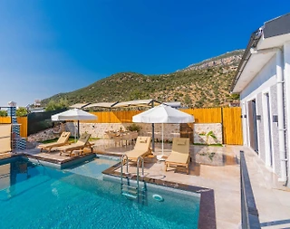 Kaş Bezirgan'da Konforlu Tasarımlı, Özel Havuzlu, 2+1 Villa - 5